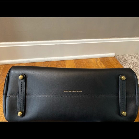 Authentic Coach speciality purse - Picture 7 of 7